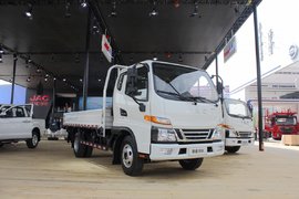 北京车展：骏铃V6K窄车身轻卡 全新动力