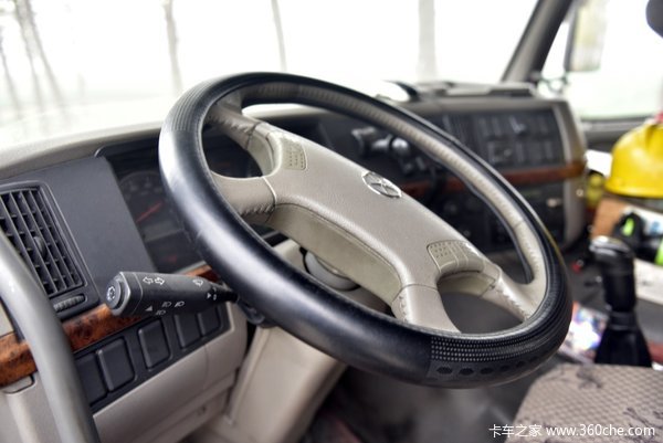 ˭����С��������ϰ壿��������֪����