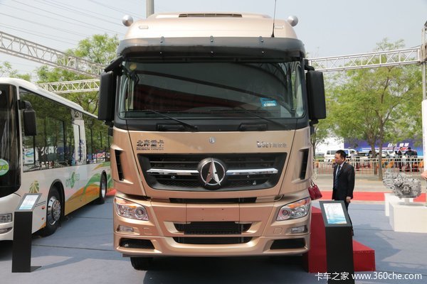 北京车展：全新动力系统 北奔V3ET高效版