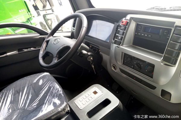 续航里程300KM 陕汽轩德纯电动轻卡谍照