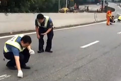 ˭�ڸ����ϲ��˵�Ƭ�� ��Ȼ�ͻ����й�