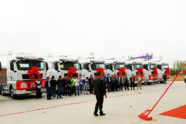 10辆汕德卡交付宁夏