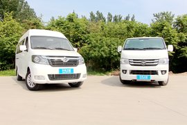 客货两用轻型车怎么选?睿行M90&风景G7