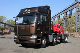 自重仅7.7吨 领航版6×2双导牵引车来了