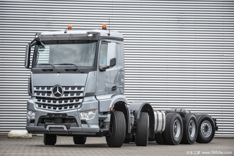 【图】紧凑5轴重载利器 奔驰arocs 10x4载货车 文章图片_卡车之家