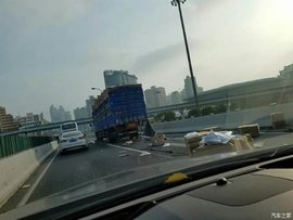 桥都塌了还跑? 外地货车上海高架又惹祸