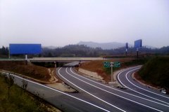 ����˾�������ѵ������� �����ҹ�෭