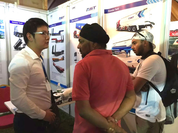 ��������&nbsp;�м��������������ҵչ��