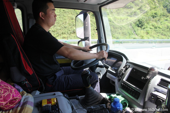 ʢ����Ϯ����˾����ĬĬ������˼��¡�