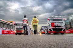 ���м�����ս �����������ɶ���ս���