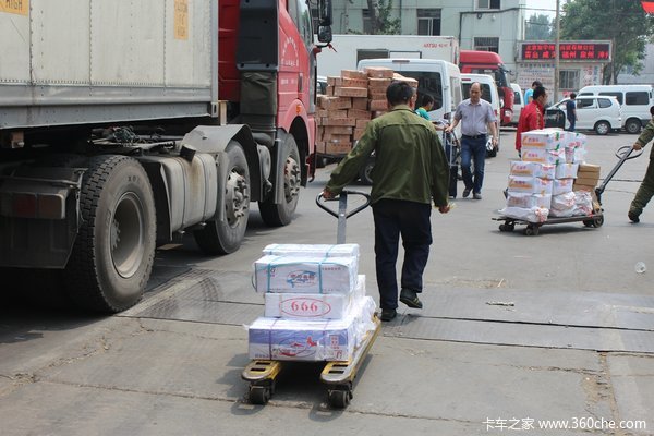 ����ʲô��������&nbsp;̰���˷�С�Ķ׺���