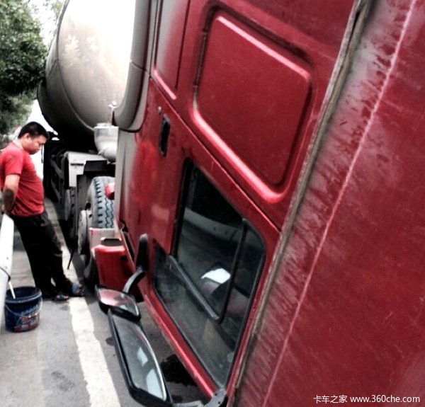 ��ʻ�ҹ��Ĥ��������&nbsp;��˿���Ϊ�İ�?