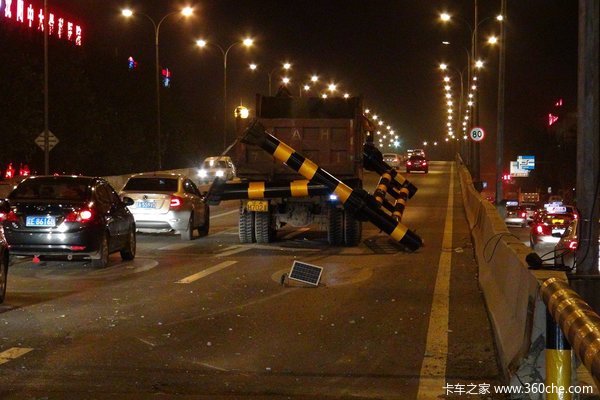 ��ж��ײ��3���޸߸�&nbsp;��Ȼ���н���50��