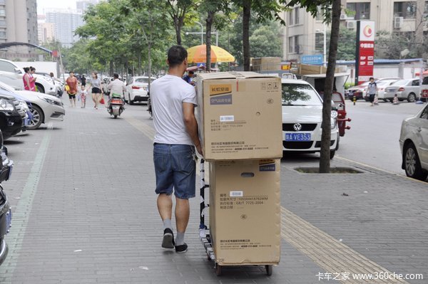 ˵���˶�����&nbsp;ѧ����ͻ�ʦ��һ���и�