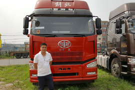 相约吉林男神 长测一汽解放13升牵引车