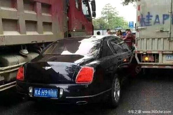 ��۱������������м�&nbsp;���Ȼ��ȫ��