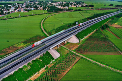 ɽ��Ͷ730�ڽ���ɫ��ͨ ���ܼ�����Ч��