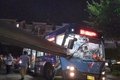 货车钢材横空出现 插入公交车致人重伤