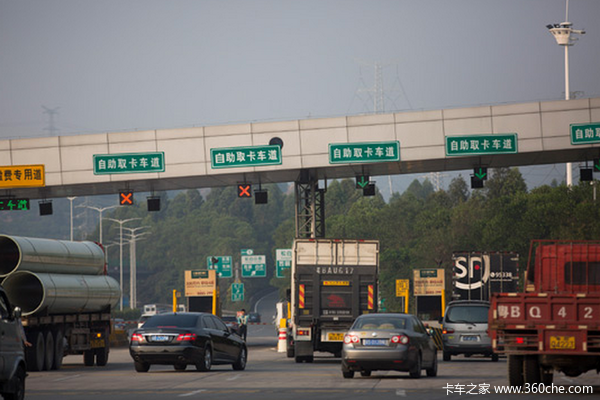 深圳交警放狠招: 用收费站数据查超载