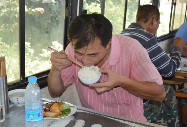 �ң�����˾����24Сʱ&nbsp;�³��ŶӶ㾯��