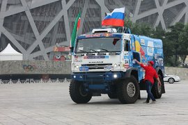 最大1000马力 这辆卡玛斯有点与众不同