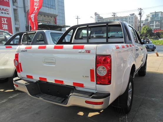 ���Ͱ�˧��T6Ƥ��&nbsp;����ֵ�¸���ǿʵ��