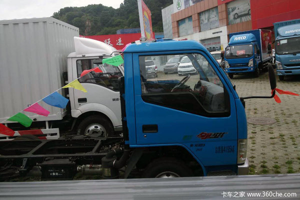 �����Ź���&nbsp;���ڽ𱭺����ƿյ�5.58��