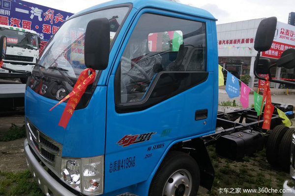 �����Ź���&nbsp;���ڽ𱭺����ƿյ�5.58��