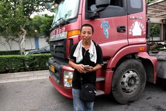 ����·�ϵĹµ�Ӣ�� ���ѵ�����˭�˶�