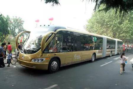 一个更比一个长 盘点全球那些加长汽车