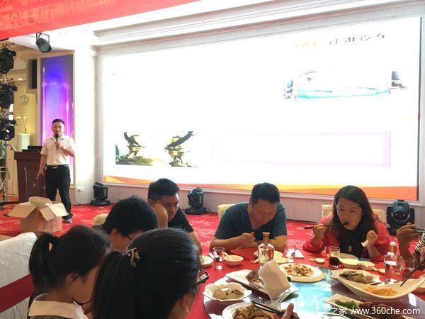 �ɽ�30̨&nbsp;���ݽ���˧���������л��ֹ�