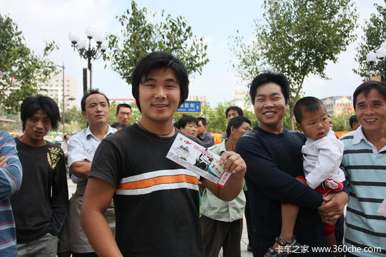 ����ɽ��վ����ǰ��&nbsp;·�ݻ��Ѹй�����