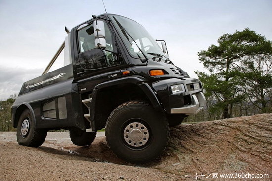 �ռ�ԽҰ&nbsp;Brabus��װ�汼��Unimog&nbsp;U500