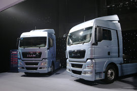 480马力还不够？ 德国曼4X2牵引车图解