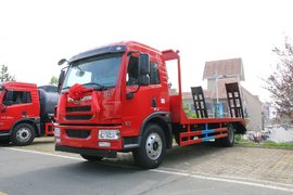 国五CA4DLD动力 实拍解放龙V平板运输车