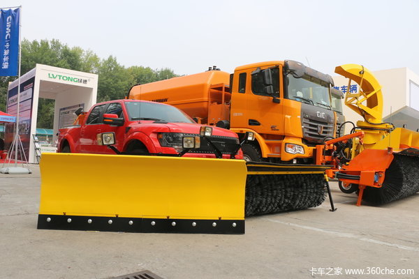 ��ѩ����&nbsp;�м����ࡶ�����豸չ���ᡷ