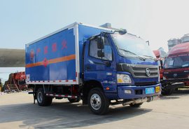 生活燃料保障军 欧马可蓝牌危运车实拍