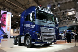 暴力巨兽百吨王 图解沃尔沃FH750大件车