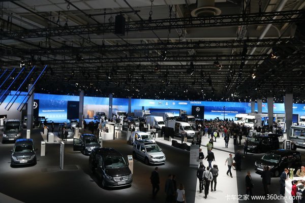 IAA���۰����չ̨&nbsp;�׷�Actros20�����