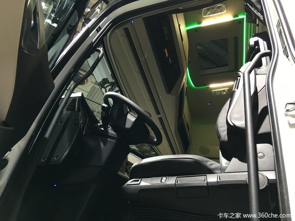 IAA���۰����չ̨&nbsp;�׷�Actros20�����