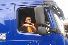 �ᵹ��Һ������� ��С�ӳ����˲�һ��