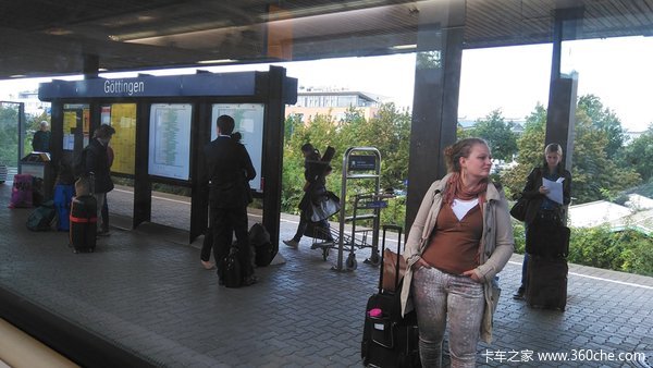 云歌卡车司机_德国卡车司机收入