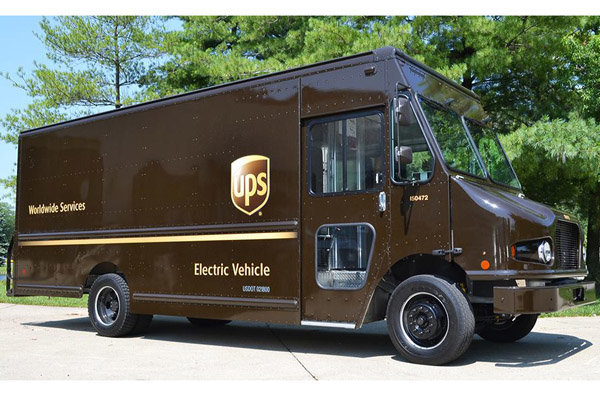 宝马混合动力加持 电动物流车续航更长