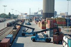 ��·���γ��޳��� �������˷�չ����ʱ