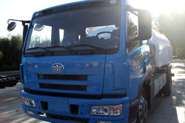 �����ľ�ͷ���һ��&nbsp;���ϳ�չ��ǰ̽��