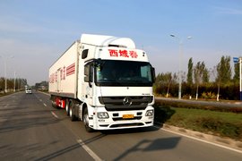 开车需"禅静" 新疆老朱和他的冷链车队