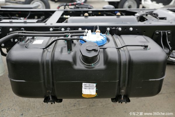 防腐VS适用性 三种材质燃油箱性能大PK