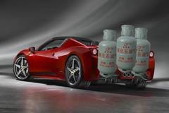 �綯��PK�⶯�� ����˭������Ц�����