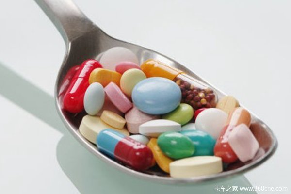 比酒驾更危险 盘点开车不能吃的5类药品
