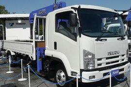 点评高端中卡庆铃700P